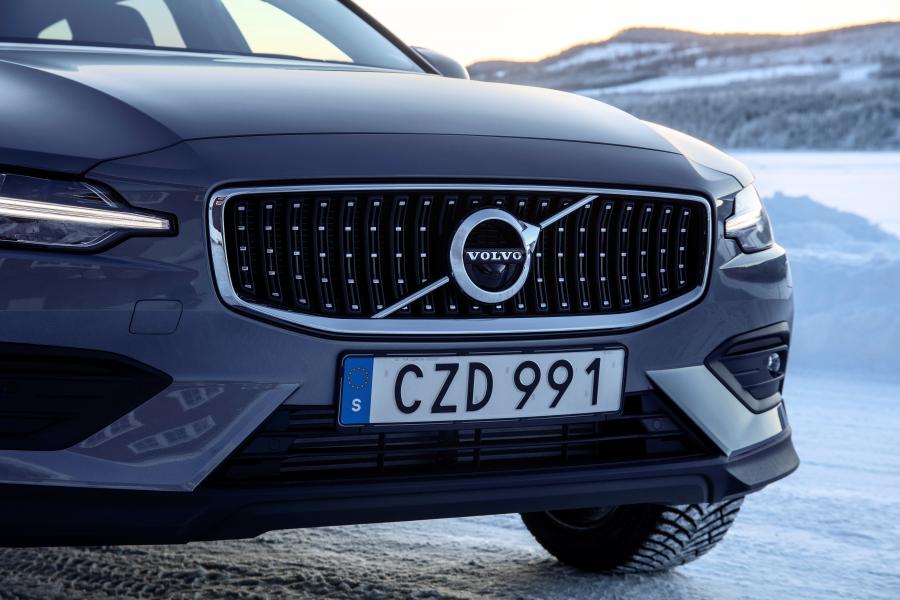 Детали экстерьера Volvo V60 T5 Cross Country 2018 года  (WW) (фото 41 из 44)